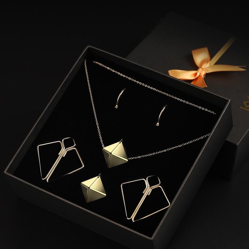 LOCKINK - Tepelklemmen met Zware Hanger - goud